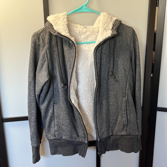 UNIQLO jacket - Picture 2 of 4